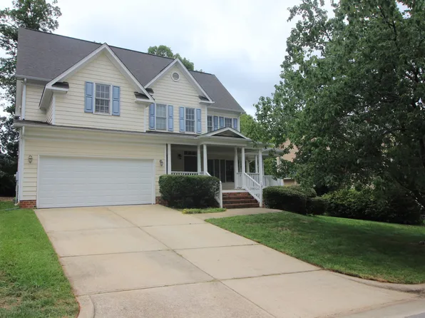304 Peachtree Point Ct, Cary, NC 27513