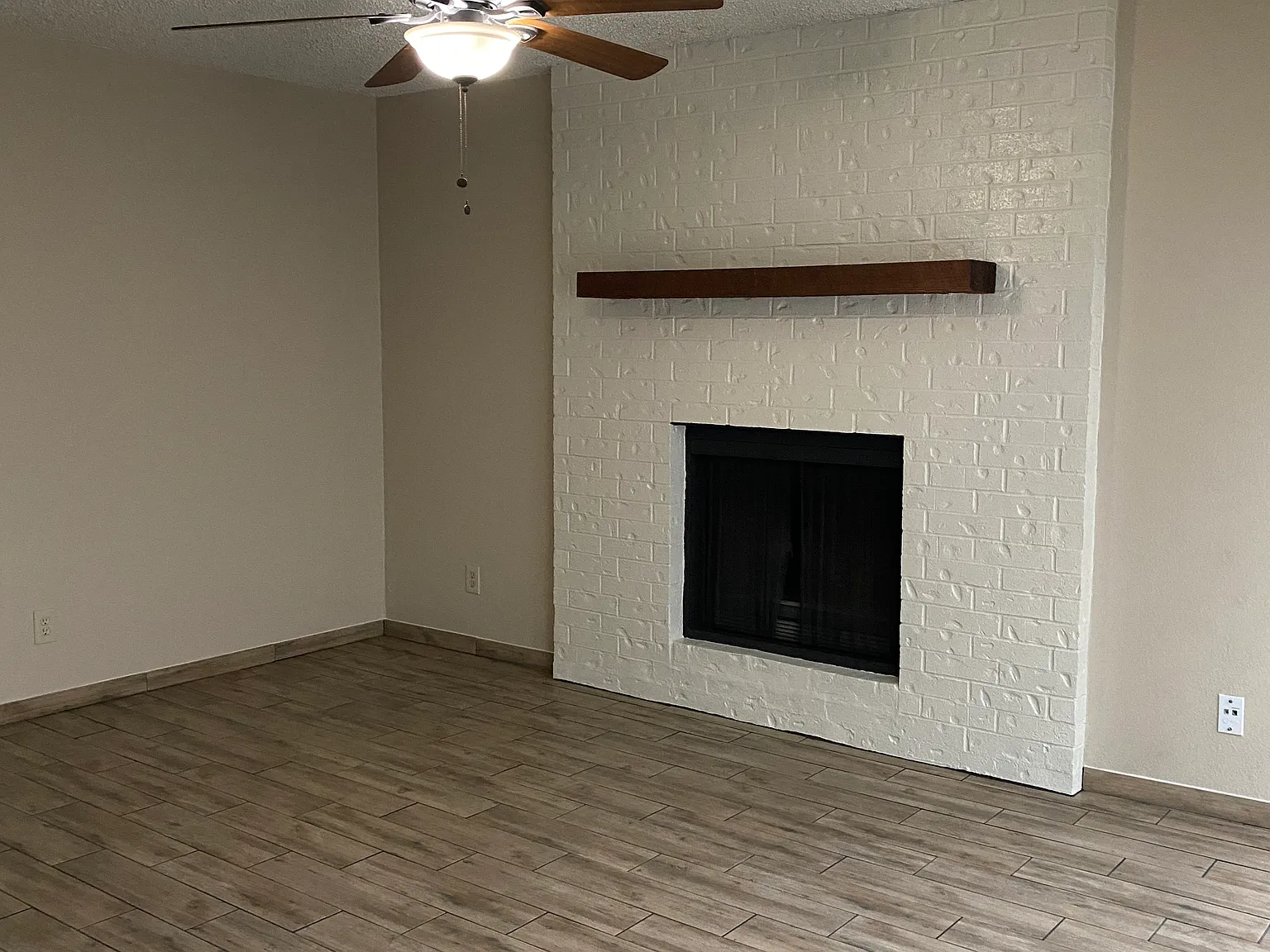 2 bed, 2.5 bath, 1128 sqft, $1,425 — Photo 4