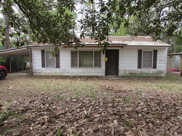 703 Hertson Dr, Waycross, GA 31501