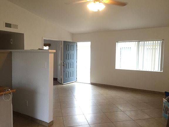 3rd image of 1013 W Malibu Dr