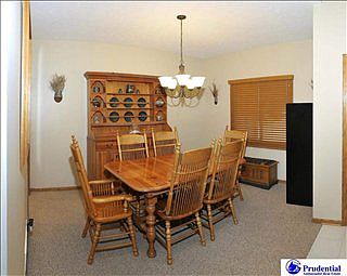 4th image of 15127 Borman St
