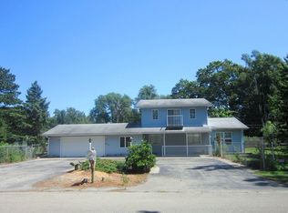 2011 Lakewood Dr, Wilmington, IL