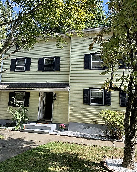 Large three story house- $2,400 square feet of living space