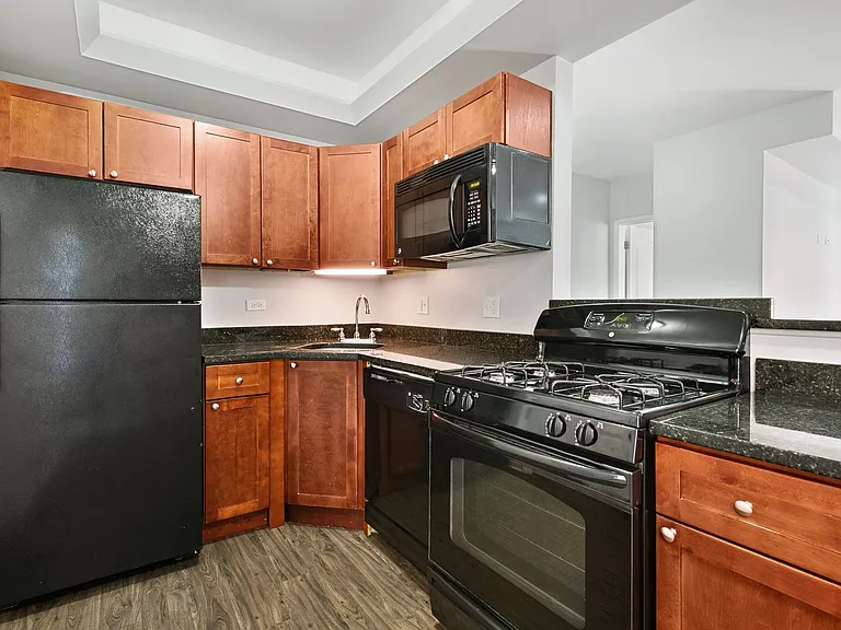 The Ashland Commons — Photo 12