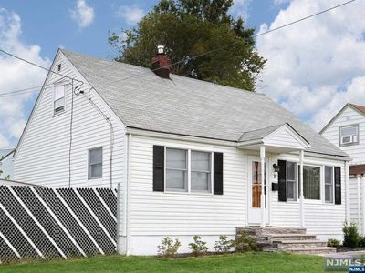 14 Cole St, Elmwood Park, NJ, 07407