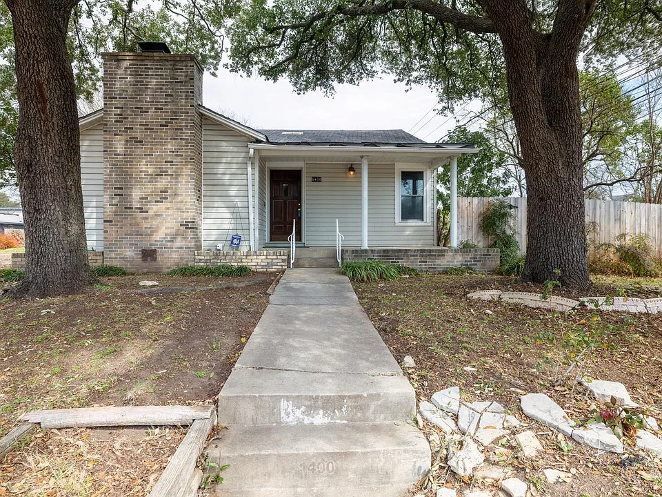 1400 Ruth Ave