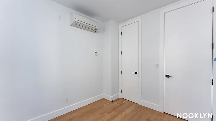 Rented by Nooklyn NYC LLC | media 12