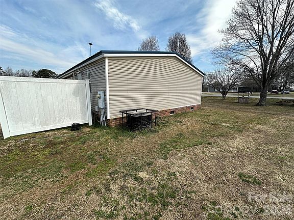 5th image of 4621 Buffalo Shoals Rd