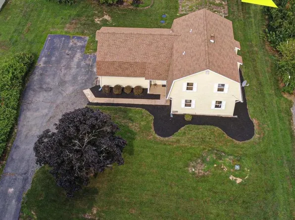 202 Buckingham Ct, Townsend, DE 19734