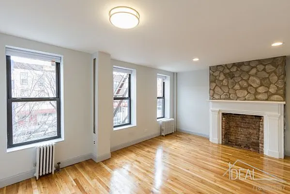 Rented by Ideal Properties Group | media 19