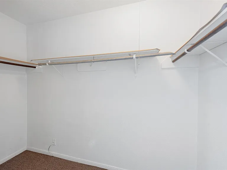 12400 Brookglade Cir #15 — Photo 26