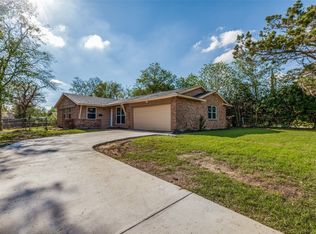 526 Southport Dr, Dallas, TX 75232