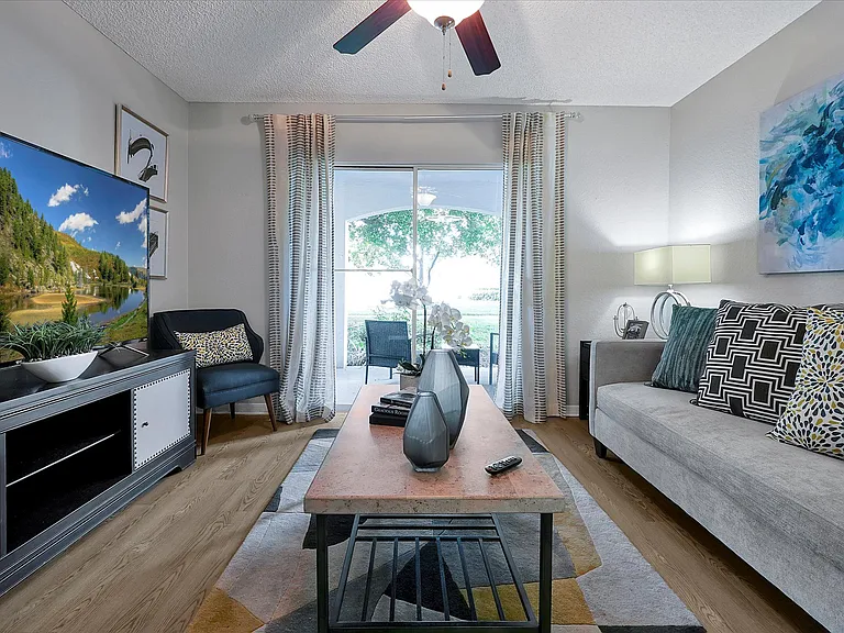 ARIUM Lakeview — Photo 8