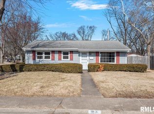 93 Dawn Dr, Springfield, IL 62702