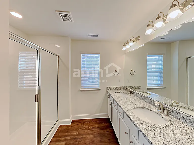 1006 Bentley Park Dr — Photo 15