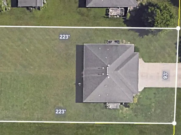 4353 S Holiday Avenue, Springfield, MO 65810