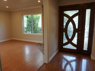 415 Harvey Dr, Glendale, CA 91206