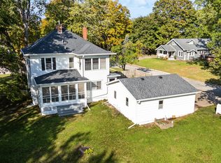 301 Union St, Pella, IA 50219