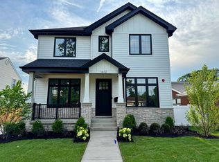 1412 S Vine Ave, Park Ridge, IL 60068