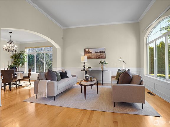5th image of 6036 Troon Lane SE