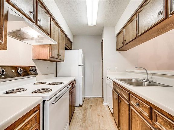 5th image of 10616 Mellow Meadow Dr #22D