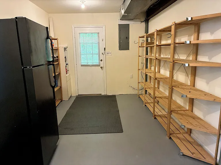 4834 King Solomon Dr — Photo 28