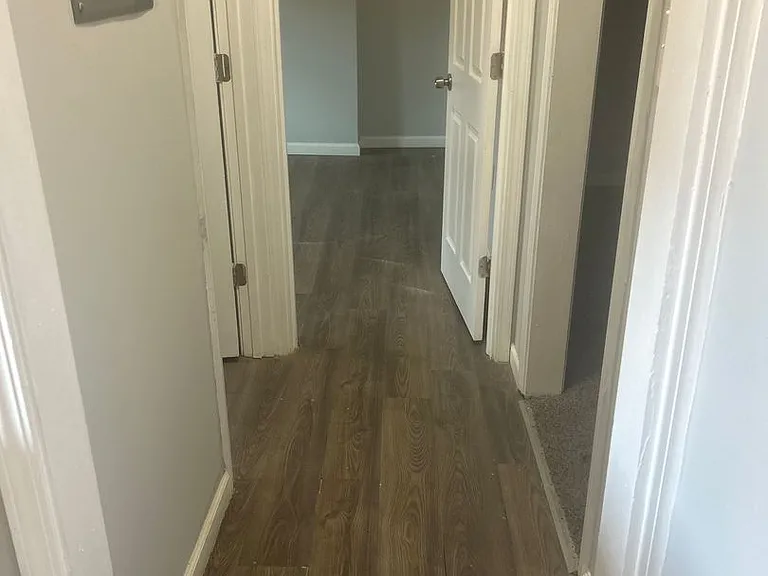 17568-70 Lakeshore Blvd #9 — Photo 6