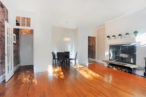 Rented by Compass | media 6