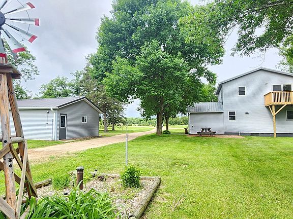 3rd image of 27462 County Highway 55