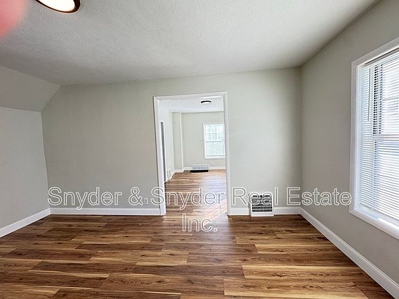 4th image of 143 Gale St