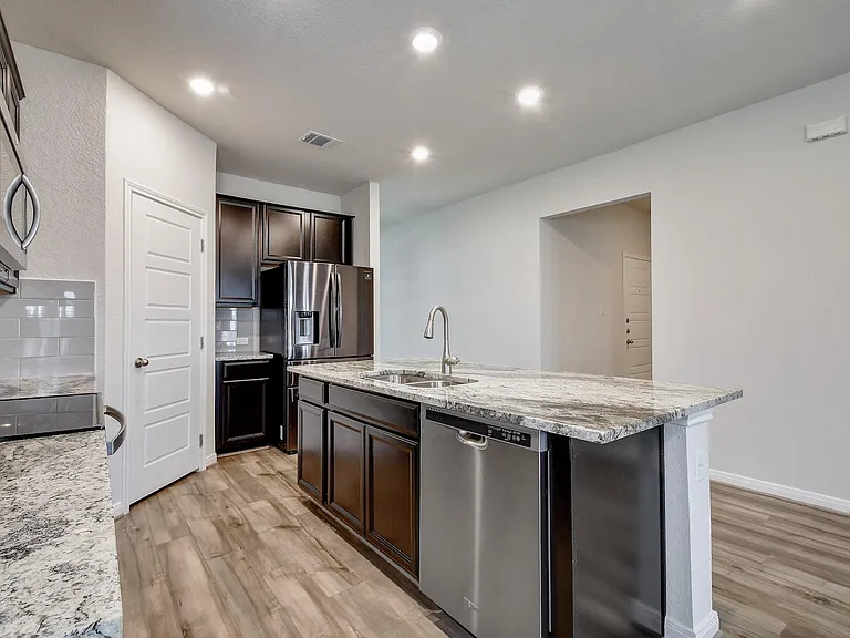 1215 Meyers Mdw — Photo 10