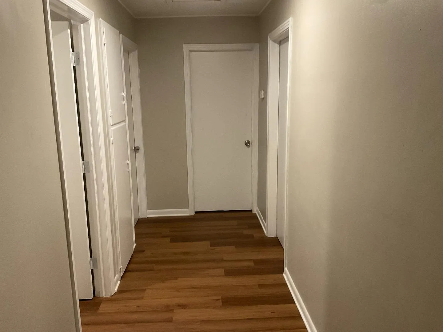 184 SW Warren Ave — Photo 2