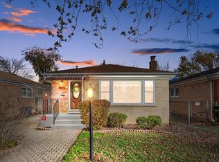 6151 N Keystone Ave, Chicago, IL 60646