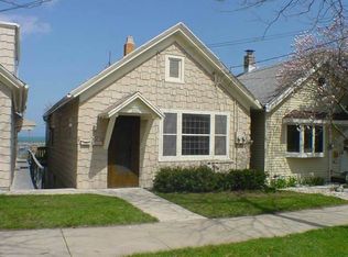 2642 S Shore Dr, Milwaukee, WI 53207