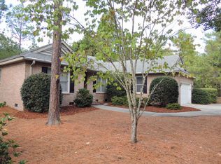 9 Osage Ln, Pinehurst, NC 28374