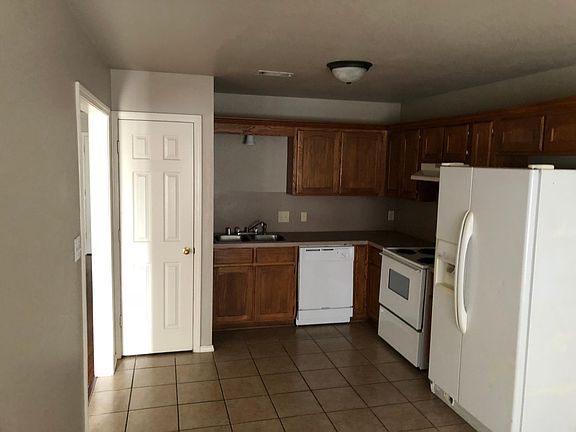 3rd image of 3709 Jacob Ct St
