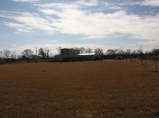 2062 Midway Rd, Slaughter, LA 70777