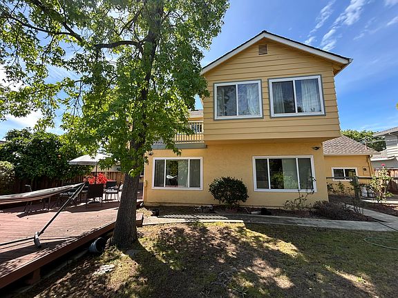 3rd image of 20143 Somerset Dr