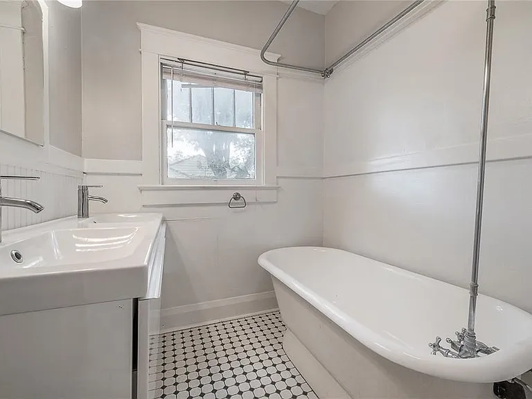 4008 N Central Ave — Photo 13