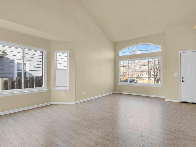 2585 S Truckee Way — Photo 11