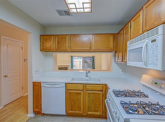 5th image of 1411 Gracy Farms Ln APT 118