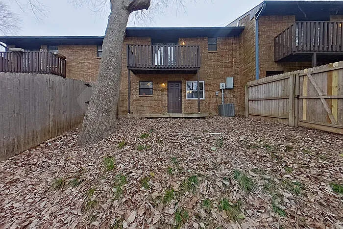 822 Courtenay Pl — Photo 19