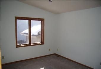 5th image of 16054 Fairgreen Ave
