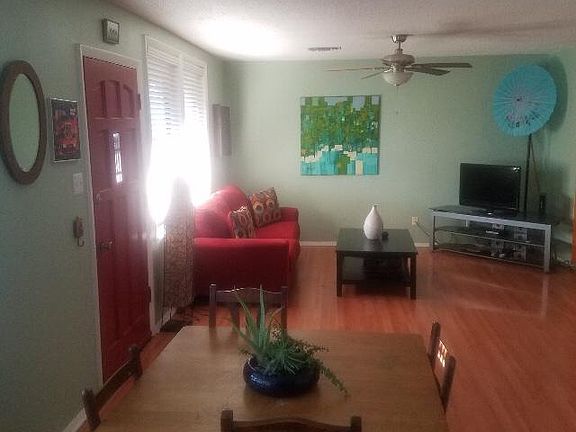 5th image of 1230 Broadmoor Dr