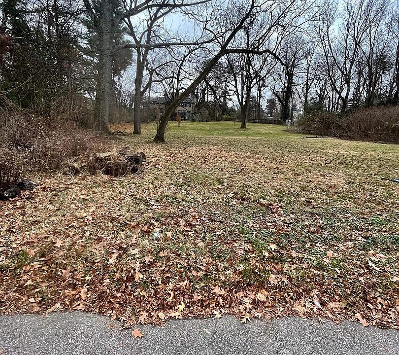 1st image of 118 Hillcrest Ave