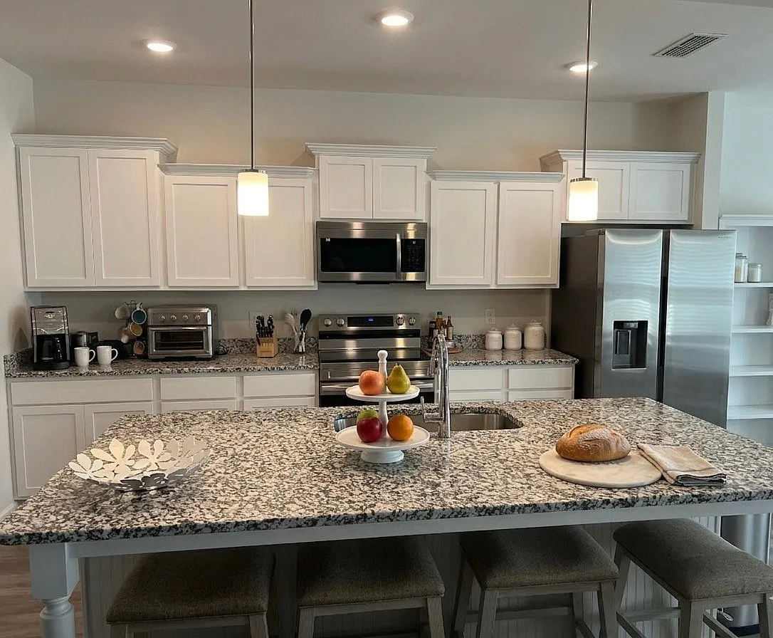 3 bed, 3.0 bath, 2151 sqft, $2,650 — Photo 4