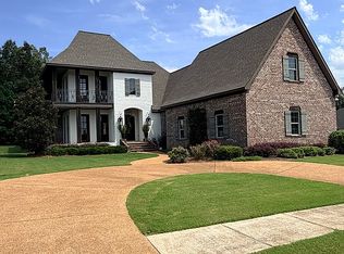 113 Sawgrass Rd, Starkville, MS 39759