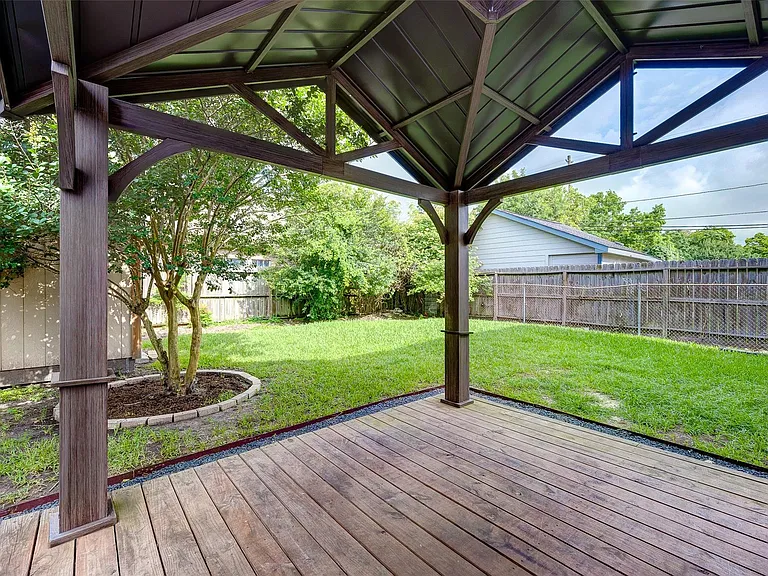 5205 Irvington Blvd — Photo 48