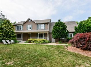 31 Deer Run Dr, West Greenwich, RI 02817