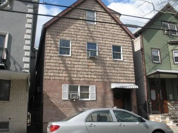84 Ann St, Newark, NJ 07105